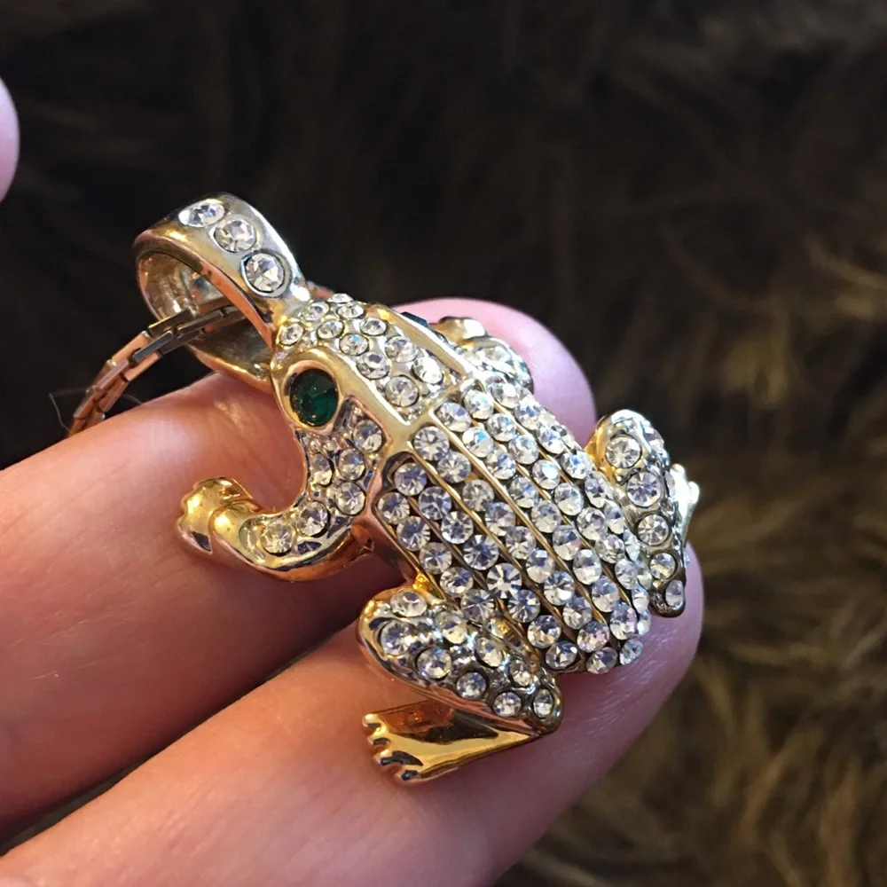 Vintage clear rhinestone frog pendant on chain
